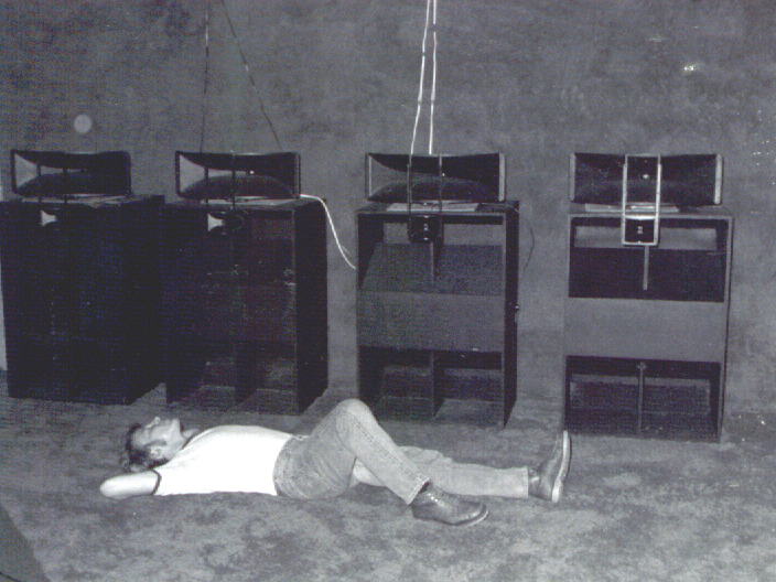 STUDIO.JPG (36281 bytes)