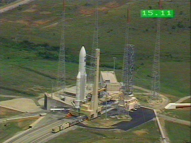 ariane503launch_photo04.jpg (48789 bytes)