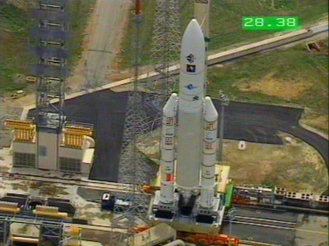 ariane503launch_photo08.jpg (55132 bytes)