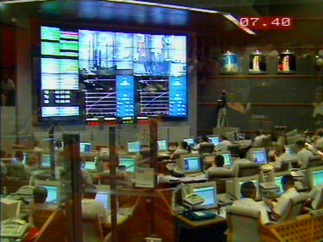 ariane503launch_photo11.jpg (54304 bytes)