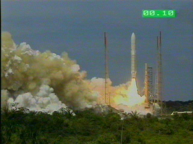 ariane503launch_photo19.jpg (33047 bytes)