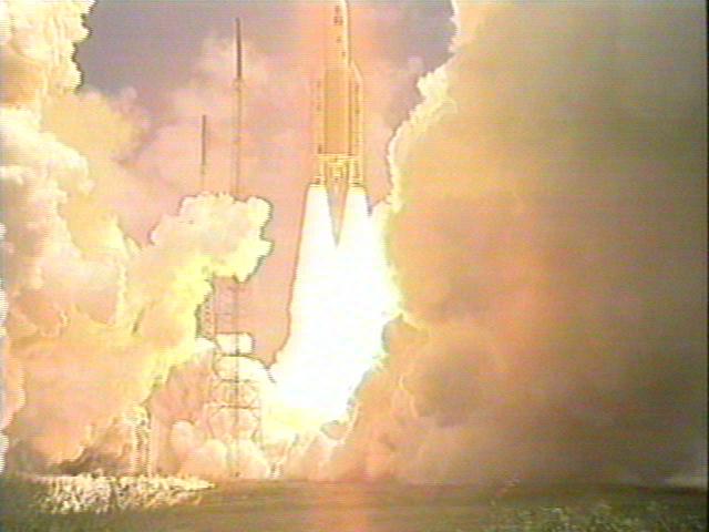 ariane503launch_photo20.jpg (32631 bytes)