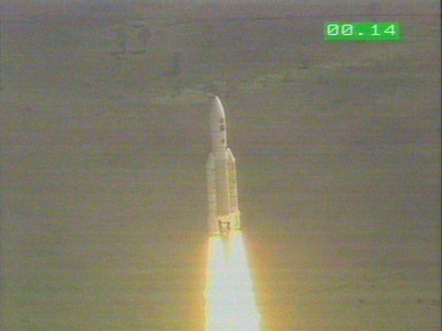 ariane503launch_photo21.jpg (26432 bytes)