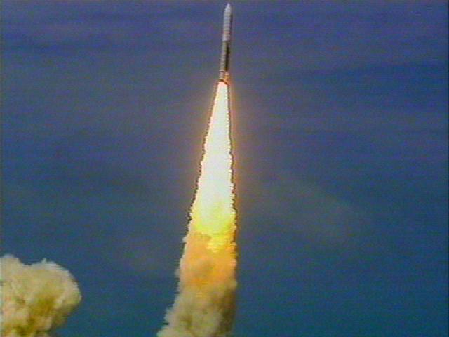 ariane503launch_photo23.jpg (25086 bytes)