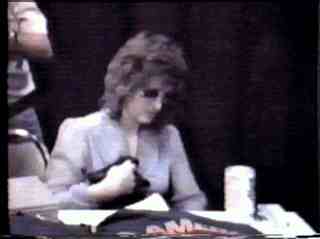 this_bud_is_4me74s.jpg (14907 bytes)